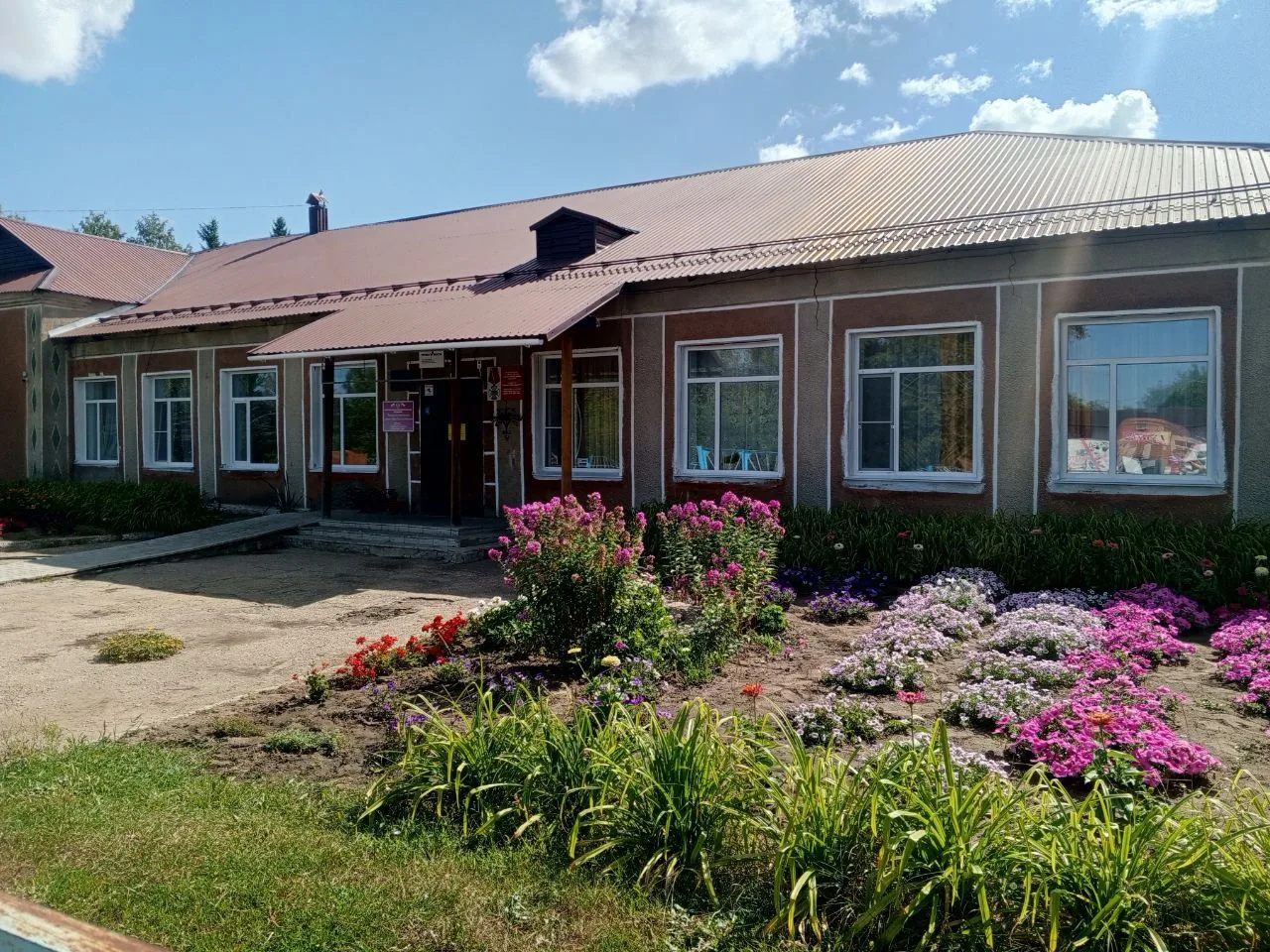 МОУ «Малошелковниковская СОШ» (Алтайский край)