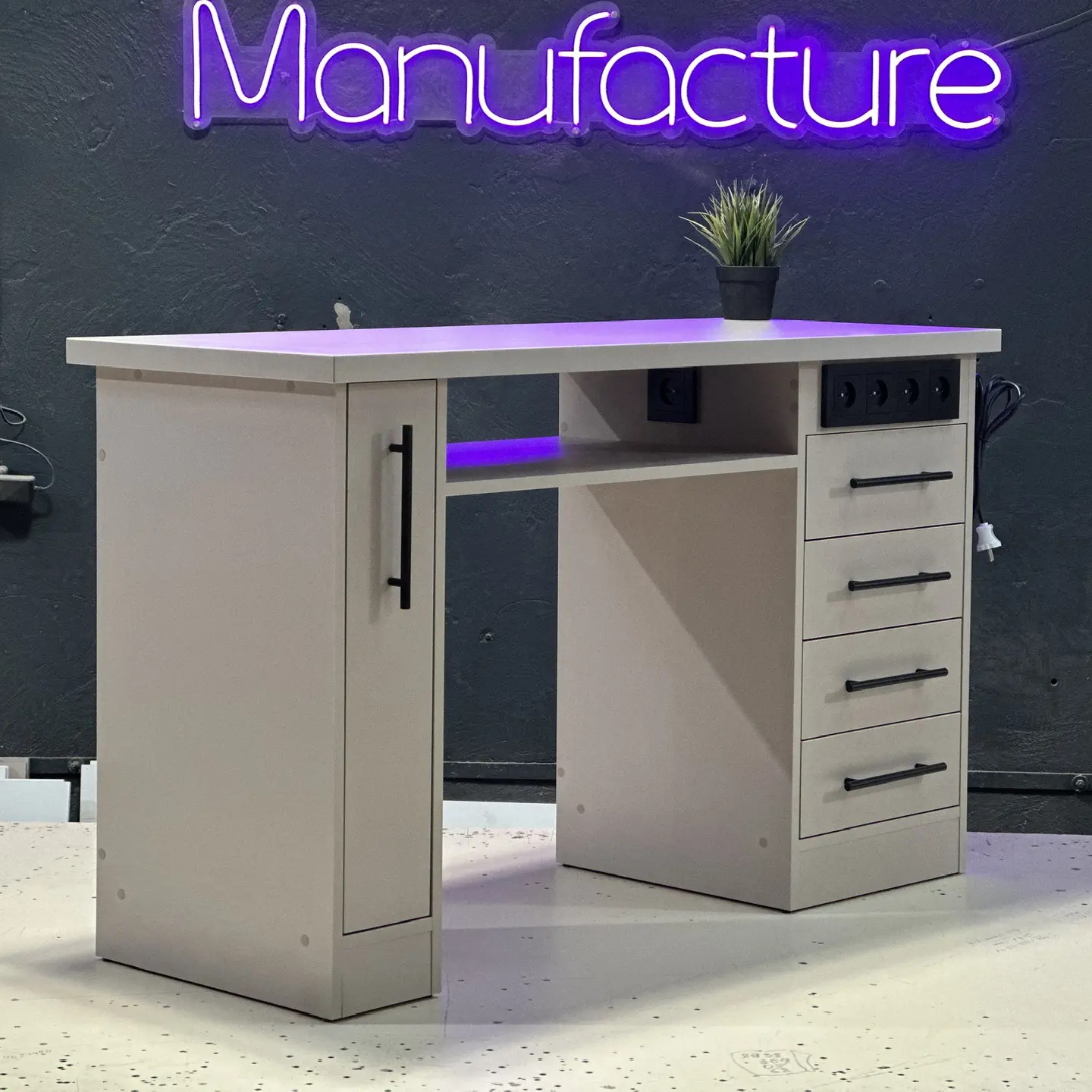Manufacture | Столы для маникюра