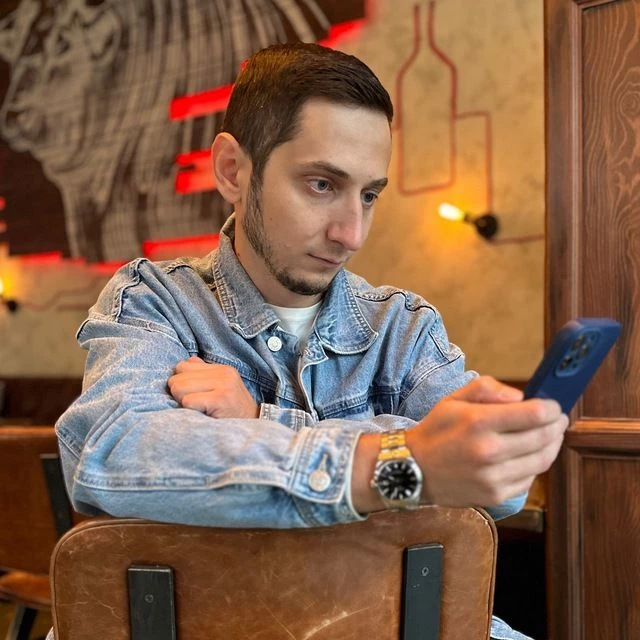 Васил Закиров | Маркетплейсы и чат-боты