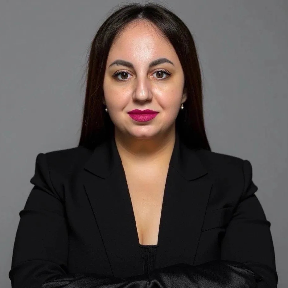 Эсмира | Бренд-стратег для бьюти