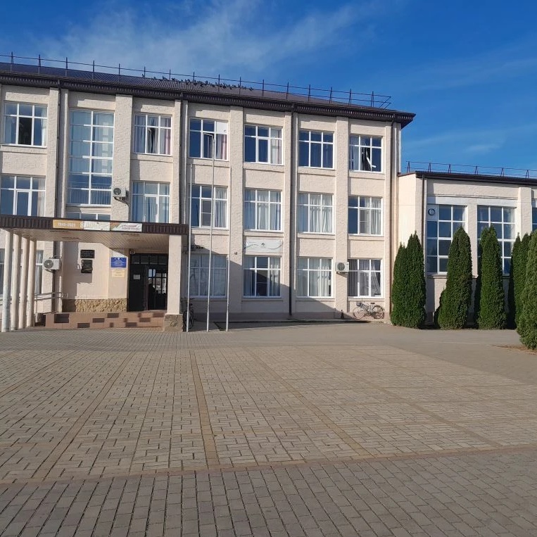 Старотитаровская школа 6