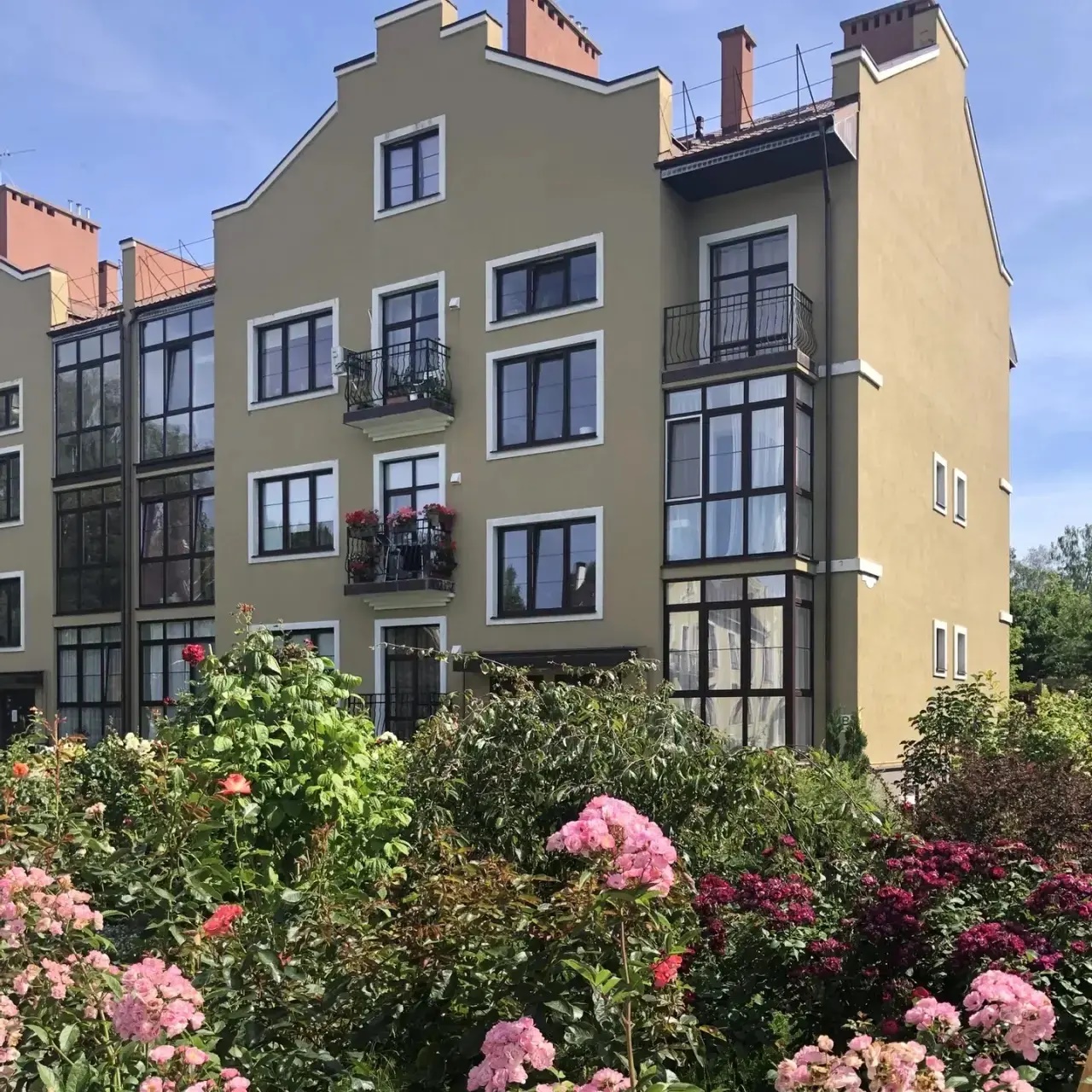 ООО «УК Янтарная Долина»