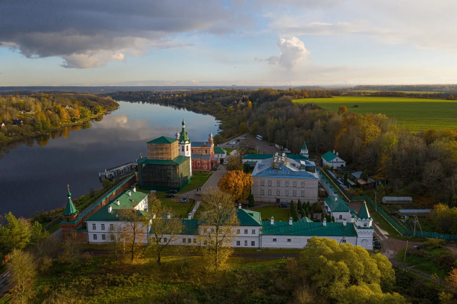 Староладожский Никольский мужской монастырь