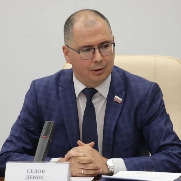 Депутат Денис Седов: МАХимально о ЖКХ и не только