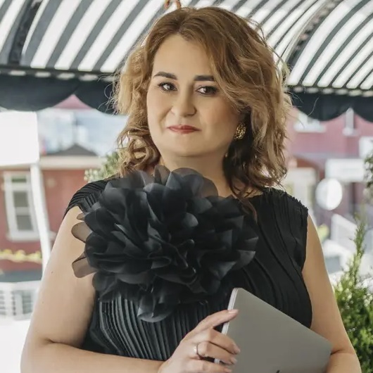 ЯНА ТРЕТЬЯКОВА