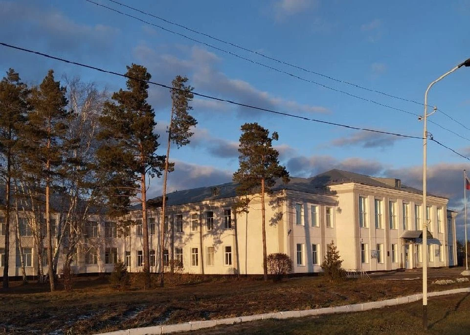 МБОУ "Нижнеомская СШ №1"