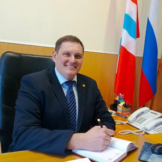 Александр Иванов          Глава Крутинского района