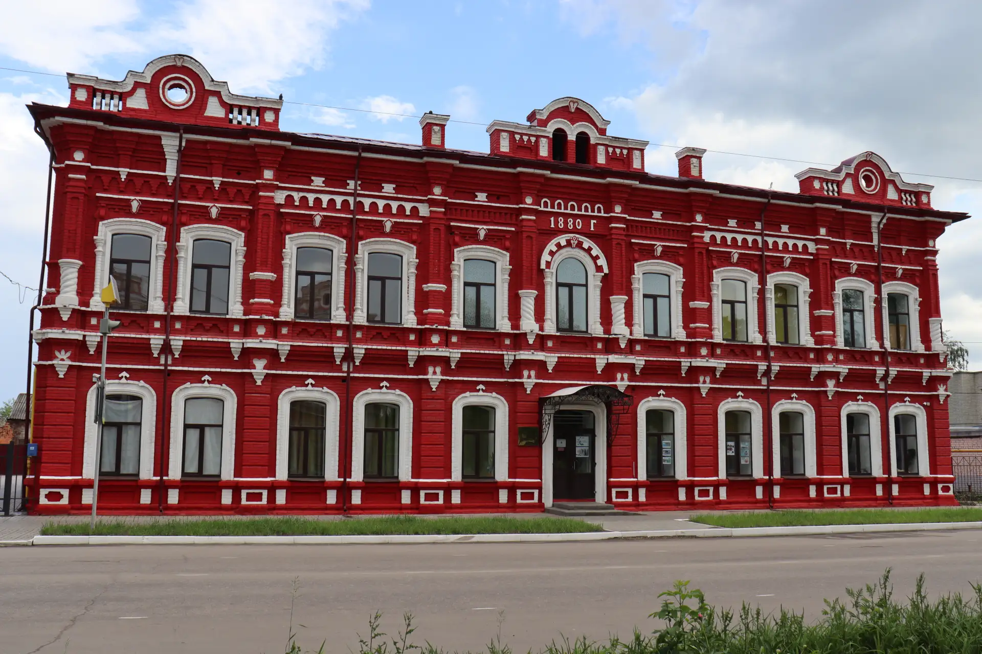 МУЗЕЙНЫЙ КОМПЛЕКС ИМ. И.В. ПАНФИЛОВА ПЕТРОВСКОГО РАЙОНА